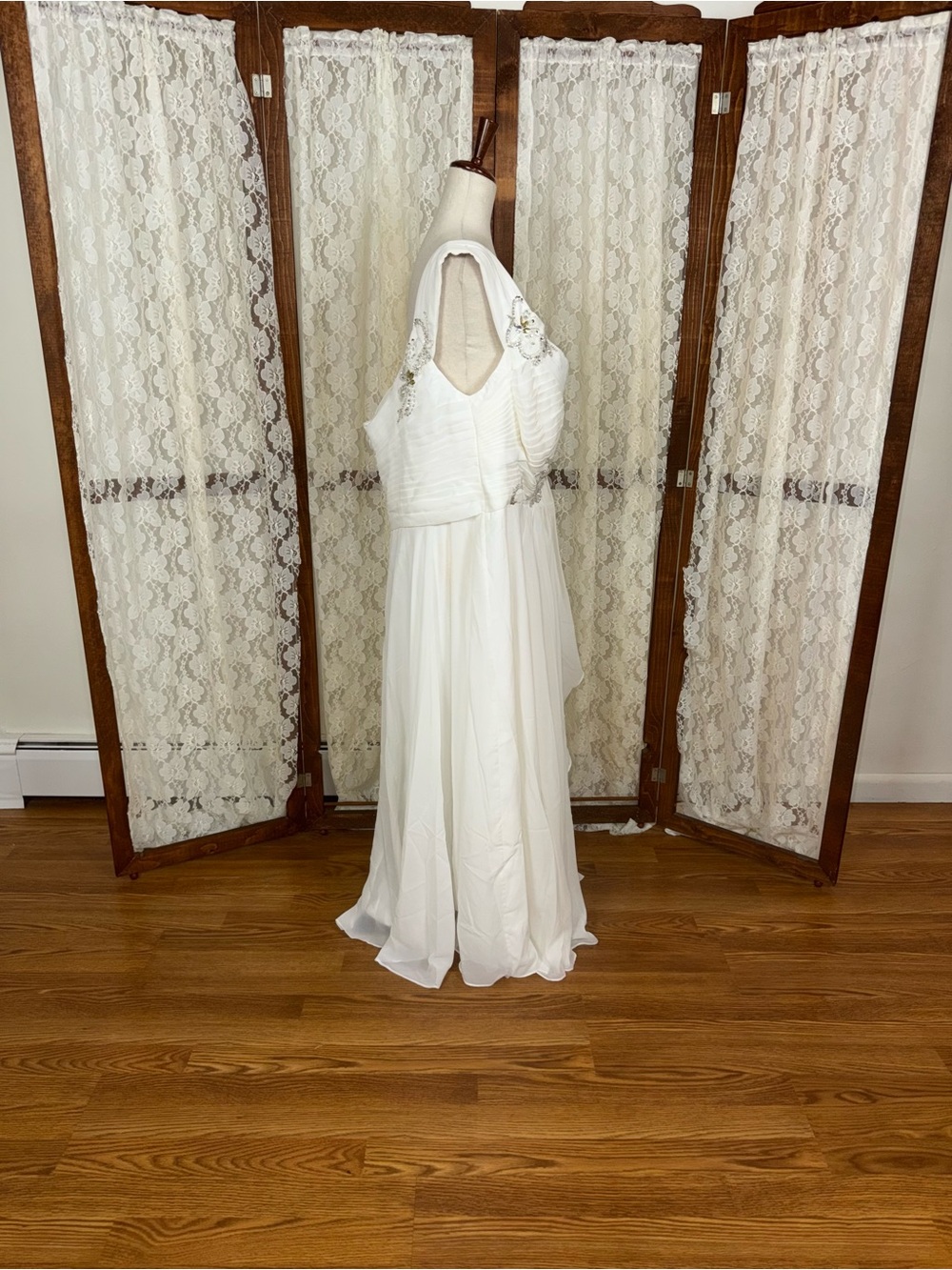 Pretty Cocomelody White Chiffon Wedding Gown - Picture 4 of 7